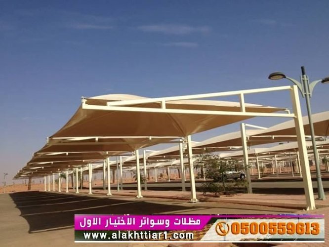 مباني زجاجية. نحن ملتزمون بأعلى المعايير و