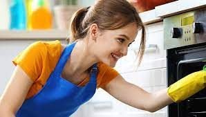 يوجد خادمات وعاملات وطباخات ومربيات للتنازل