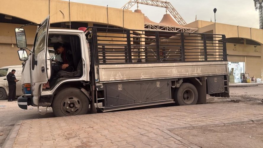 دينا طش اثاث قديم بالرياض